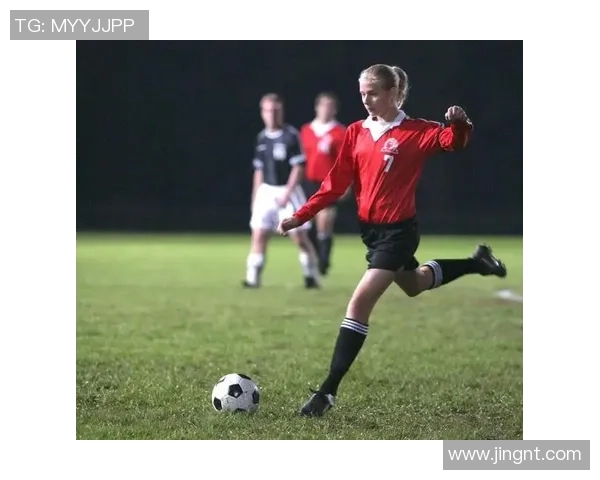 传奇黑人足球明星的辉煌历程与影响力分析